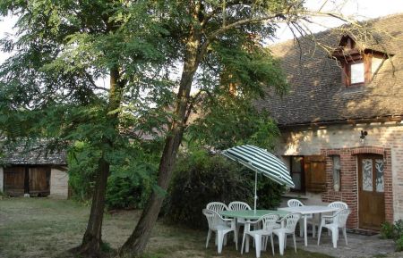 G&icirc;te n&deg;1008 Sassenay - Sa&ocirc;ne-et-Loire - photo