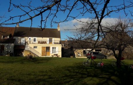 G&icirc;te n&deg;1807 Cr&eacute;ot - Sa&ocirc;ne-et-Loire - photo