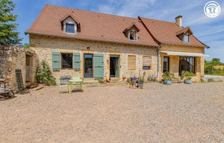 Chambre d'h&ocirc;tes n&deg;2617 Ouroux-sous-le-Bois-Sainte-Marie - Sa&ocirc;ne-et-Loire - photo