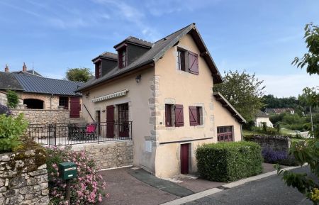 G&icirc;te n&deg;3262 Saint-L&eacute;ger-sous-Beuvray - Sa&ocirc;ne-et-Loire - photo