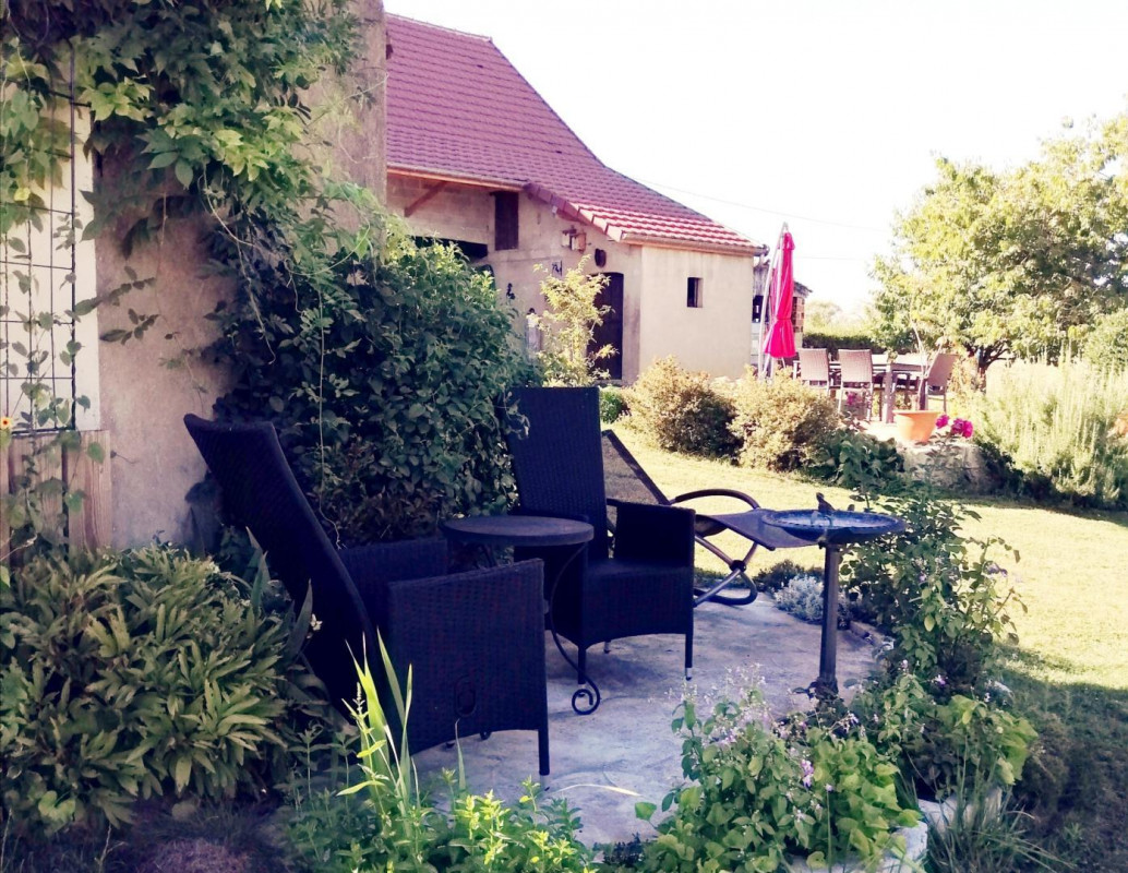 photo 0