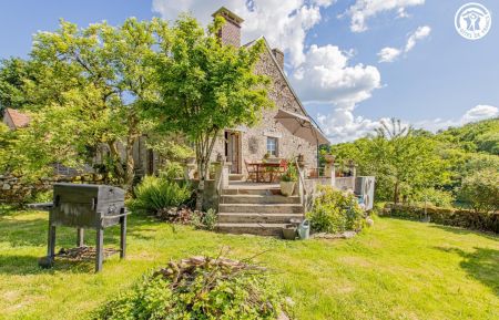 G&icirc;te n&deg;3288 Gourdon - Sa&ocirc;ne-et-Loire - photo