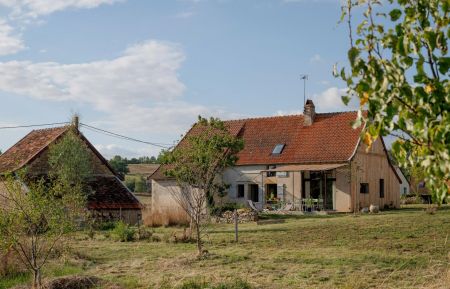 G&icirc;te n&deg;3320 Saint-Julien-de-Civry - Sa&ocirc;ne-et-Loire - photo