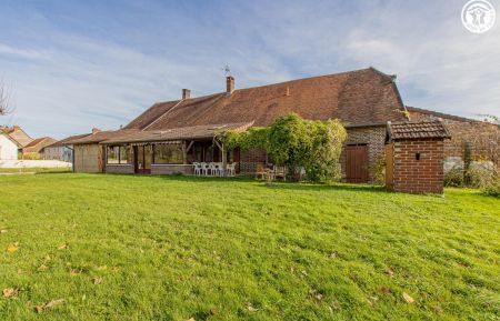 G&icirc;te n&deg;3333 Saillenard - Sa&ocirc;ne-et-Loire - photo