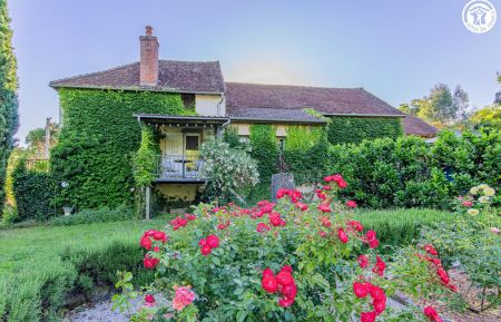 G&icirc;te n&deg;3353 Couches - Sa&ocirc;ne-et-Loire - photo