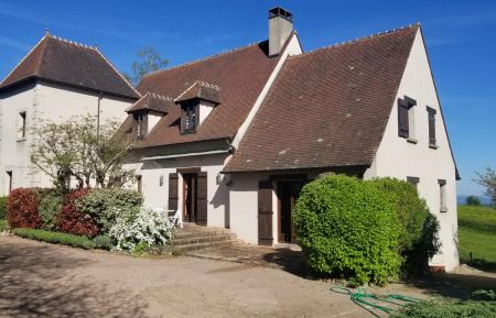G&icirc;te n&deg;3376 Gourdon - Sa&ocirc;ne-et-Loire - photo