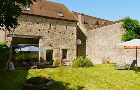 G&icirc;te n&deg;990 Saint-&Eacute;miland - Sa&ocirc;ne-et-Loire - photo