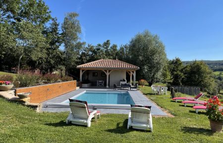 G&icirc;te n&deg;394 La Vineuse sur Fregande - Sa&ocirc;ne-et-Loire - photo