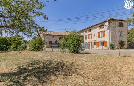 G&icirc;te n&deg;3372 Montbellet - Sa&ocirc;ne-et-Loire - photo